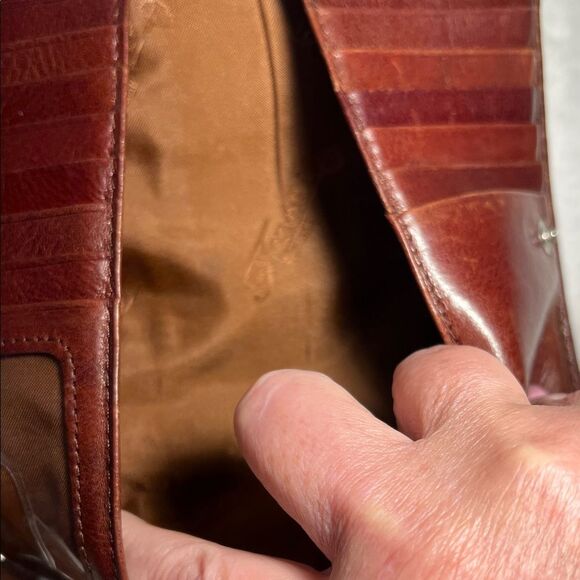 Fossil Vintage Brown Leather Tri-Fold Wallet - Picture 7 of 11